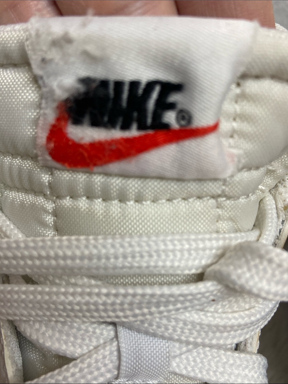 Nike White High-Top Sneakers with Black Swoosh and Red Tongue Logo - Picture 9 of 11